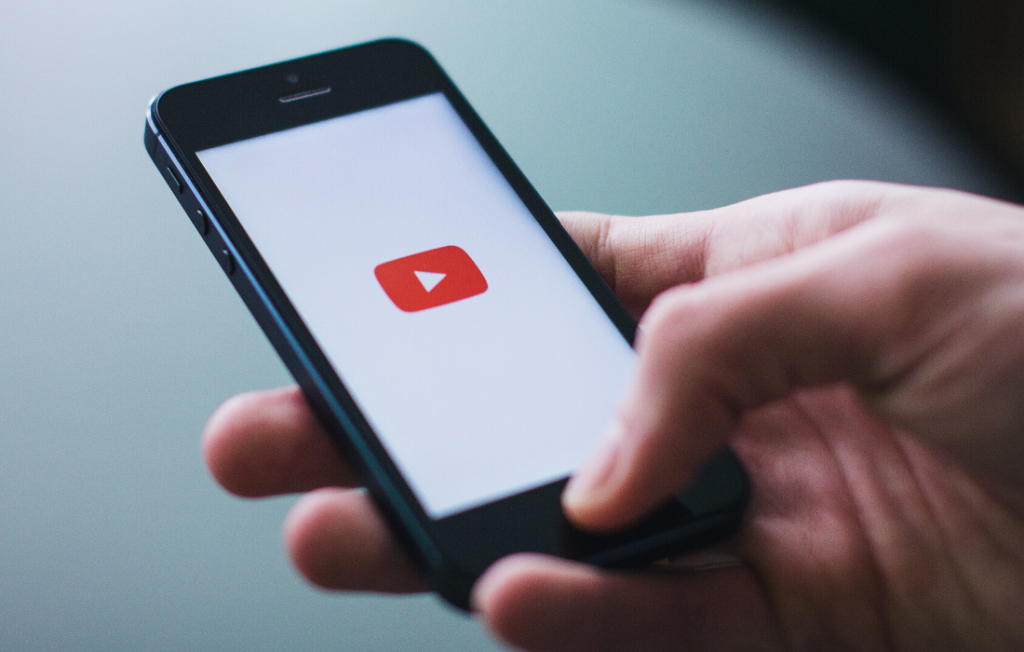 Dlaczego warto prowadzić kanał marki na YouTube?