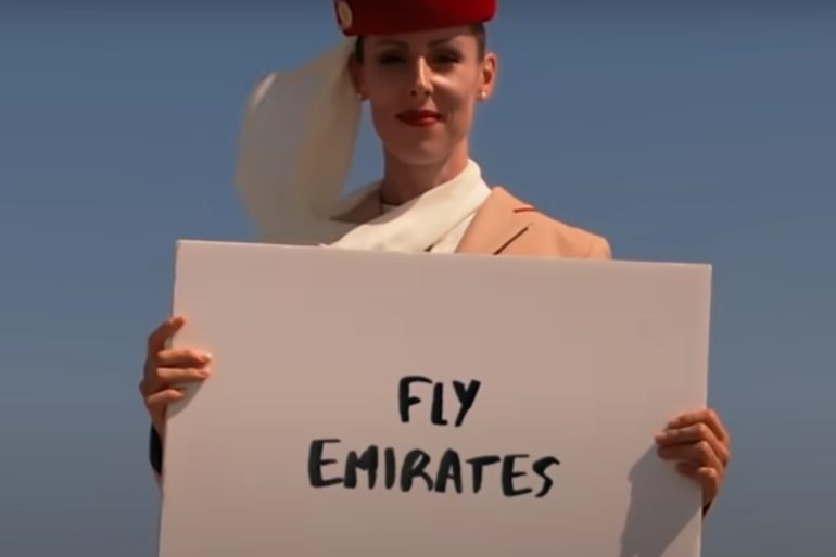 spot reklamowy Fly Emirates na Burj Khalifa